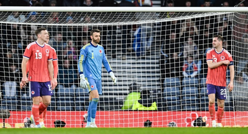 Adversária do Brasil na Copa, Escócia perde para o Japão; veja as estatísticas do duelo