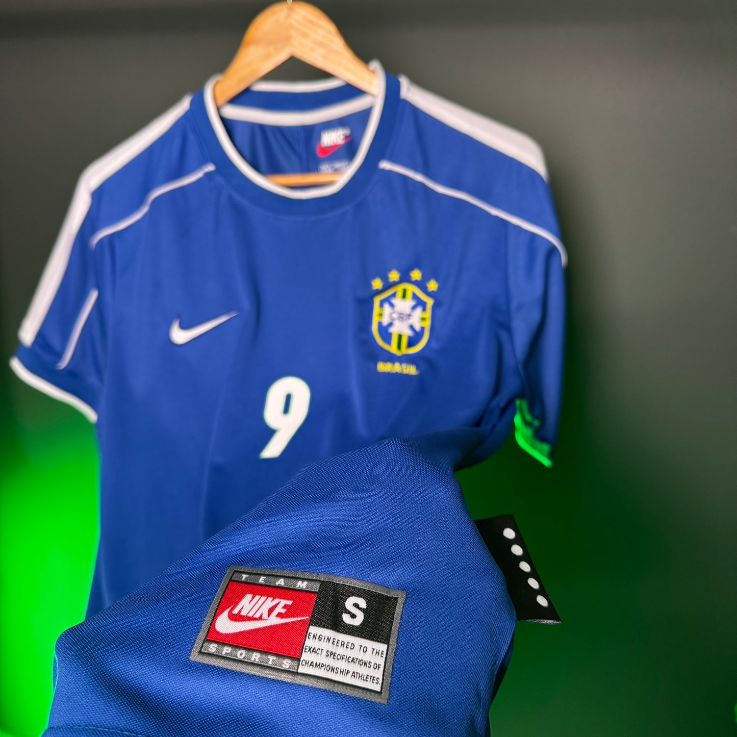 CAMISA BRASIL RESERVA RETRO 1998 - RONALDO