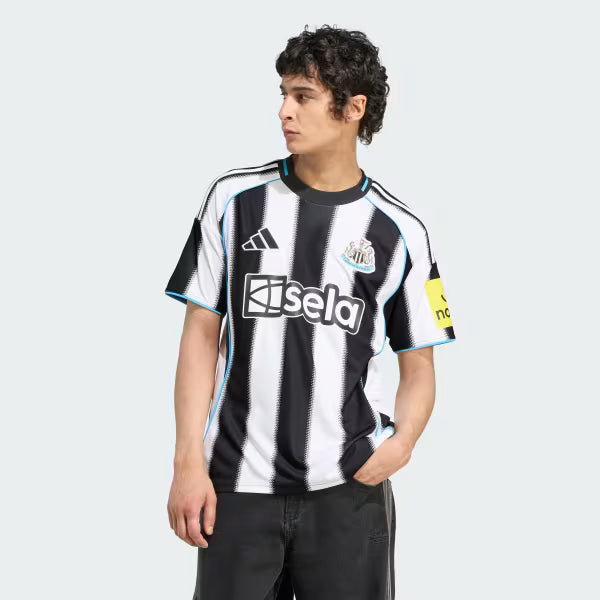 CAMISA NEWCASTLE UNITED TITULAR 25-36 - TORCEDOR